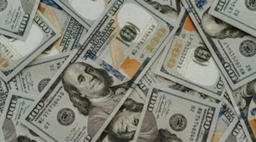 طارئ اليوم.. سعر الدولار أمام الجنيه ينخفض بشكل ملحوظ في 15 أغسطس 2025