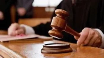 عاجل اليوم.. الحكم بسجن عامل ونجليه 8 سنوات في سوهاج بتهم حيازة سلاح والاتجار بالمخدرات