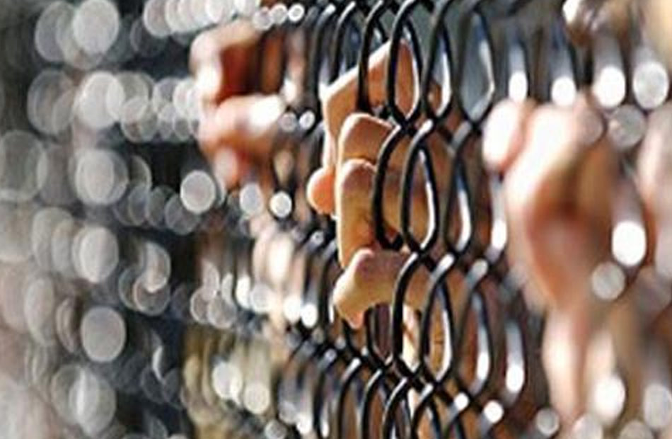 تجديد حبس متهم بسرقة هاتف في محل بالقاهرة