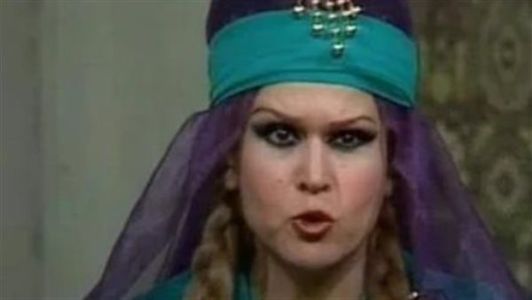 رحيل سناء مظهر.. فصل جديد في حياة فنانة اختارت الحجاب