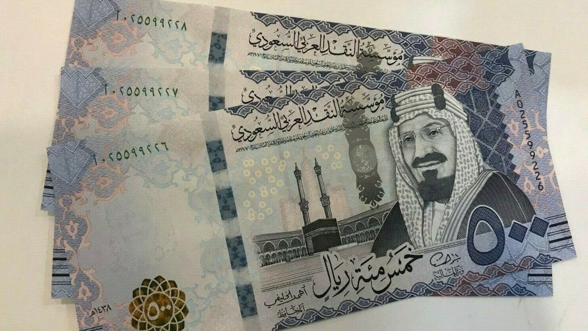 سعر الريال السعودي يتقلب أمام الجنيه المصري مساء اليوم الخميس